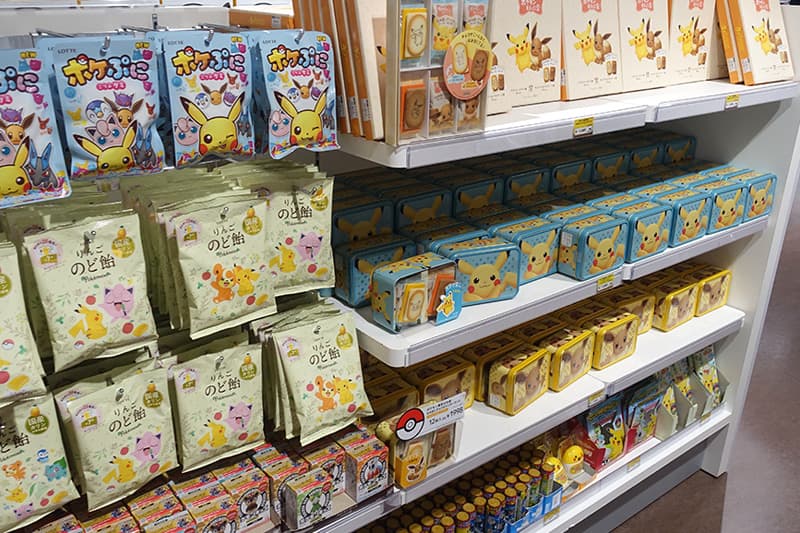 ポケモン東京ばな奈 はみ出しチョコのクッキーサンド