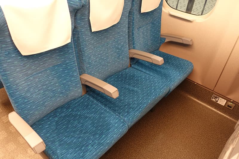 のぞみの自由席