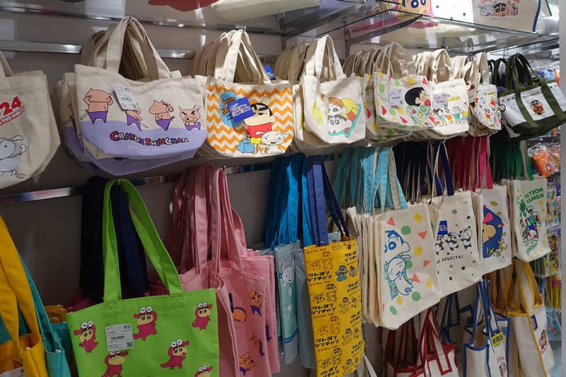 クレヨンしんちゃん アクションデパート東京駅店のバッグ