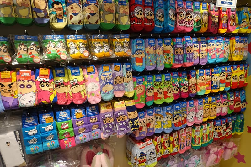 クレヨンしんちゃん アクションデパート東京駅店の靴下