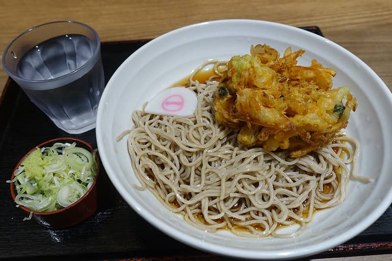 そばいち グランスタ東京店のかき揚げそば