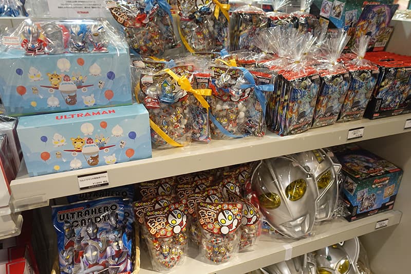 ウルトラマンワールドM78 東京駅店のお菓子