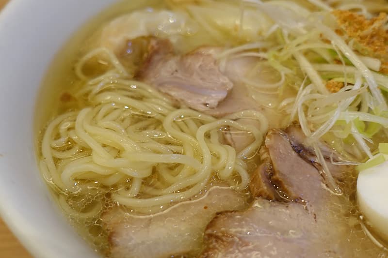 ひるがお東京駅店の塩らーめん