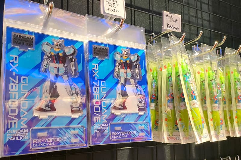 ガンダムのアクリルスタンド