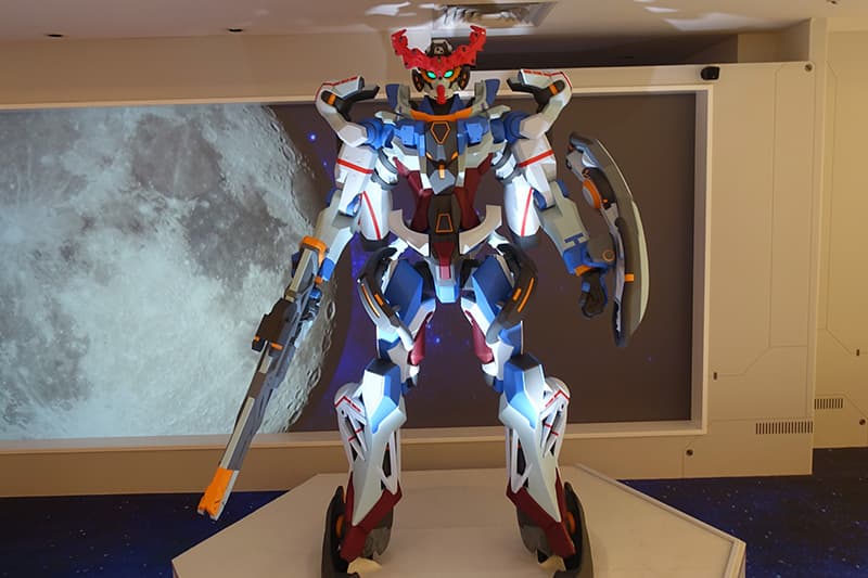 ガンダムベースPOP UP大阪の機動戦士ガンダム ジークアクス立像
