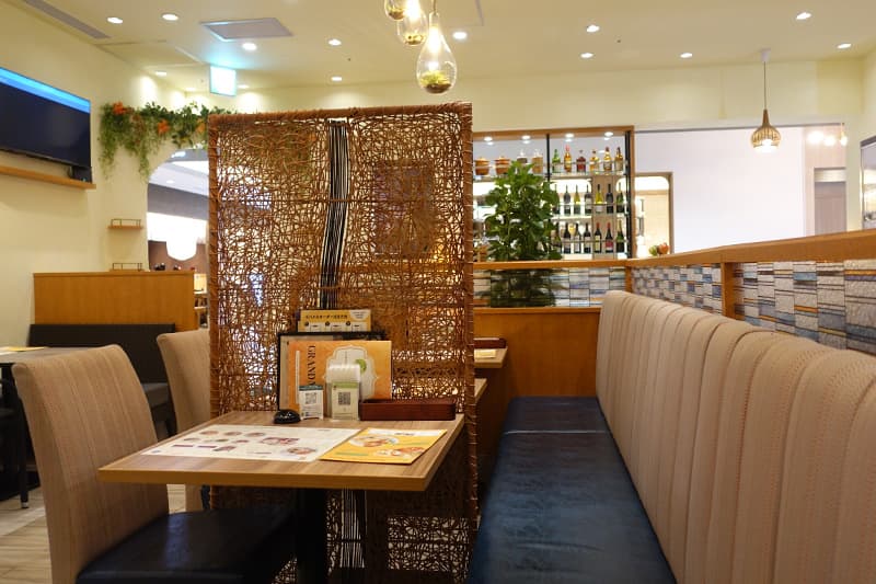 ディップガーデンテラスKITTE大阪店の店内