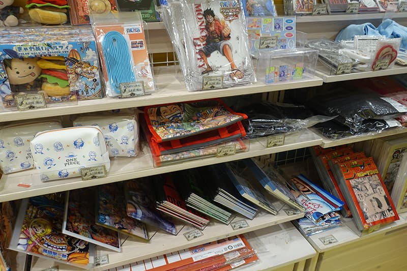 ONE PIECE 麦わらストアのグッズ