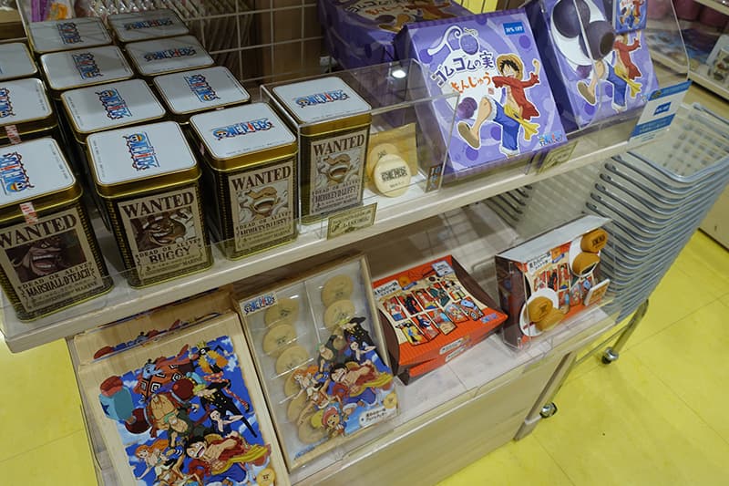ONE PIECE 麦わらストアのお菓子