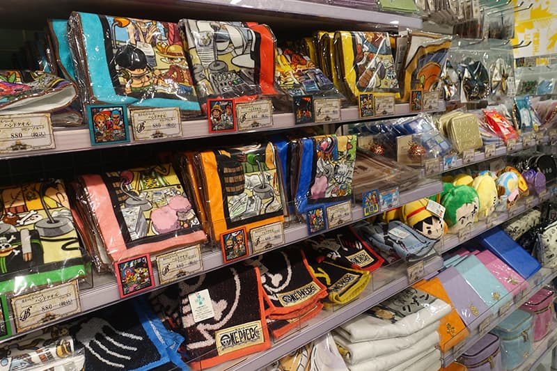 ONE PIECE 麦わらストア 東京駅店のハンドタオル