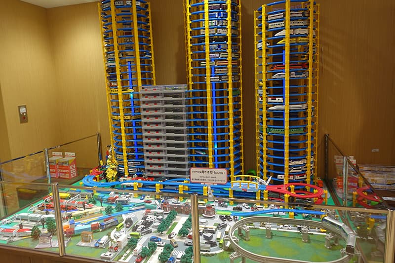 トミカ プラレールショップ東京店のジオラマ