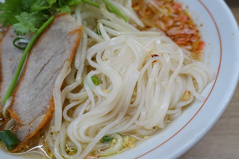 カオサン ルミネ新宿店のタイ式トムヤムヌードル