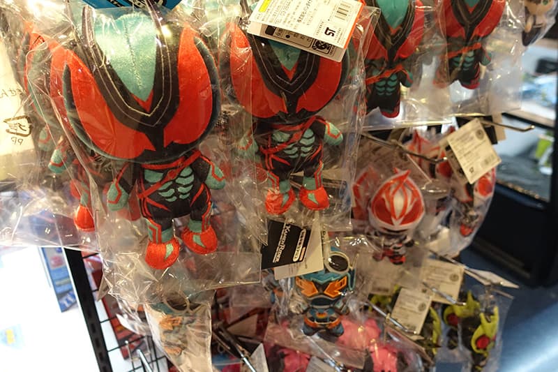 仮面ライダーストア大阪のぬいぐるみ