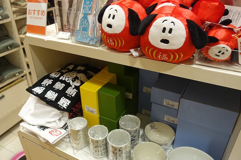 スヌーピータウンミニの東京駅のグッズ