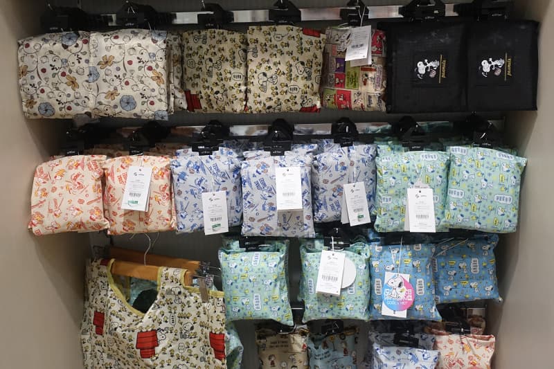 スヌーピータウンミニの東京駅のバッグ