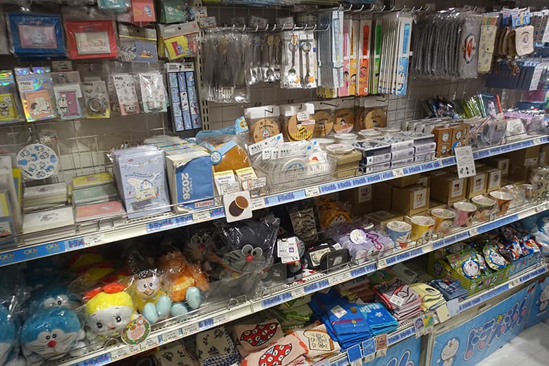 テレアサショップ東京駅店のドラえもんのグッズ