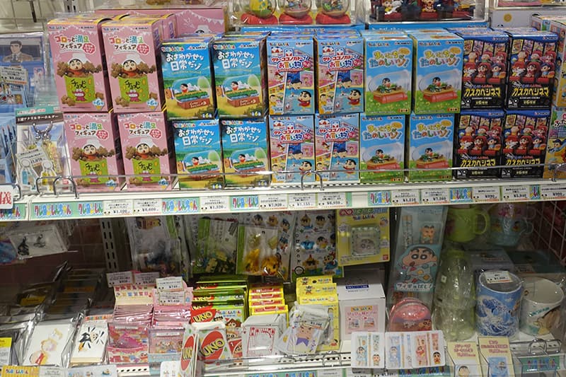 テレアサショップ東京駅店のクレヨンしんちゃんのグッズ