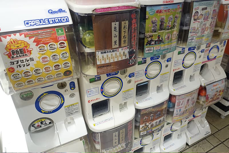 テレアサショップ東京駅店のガチャガチャ